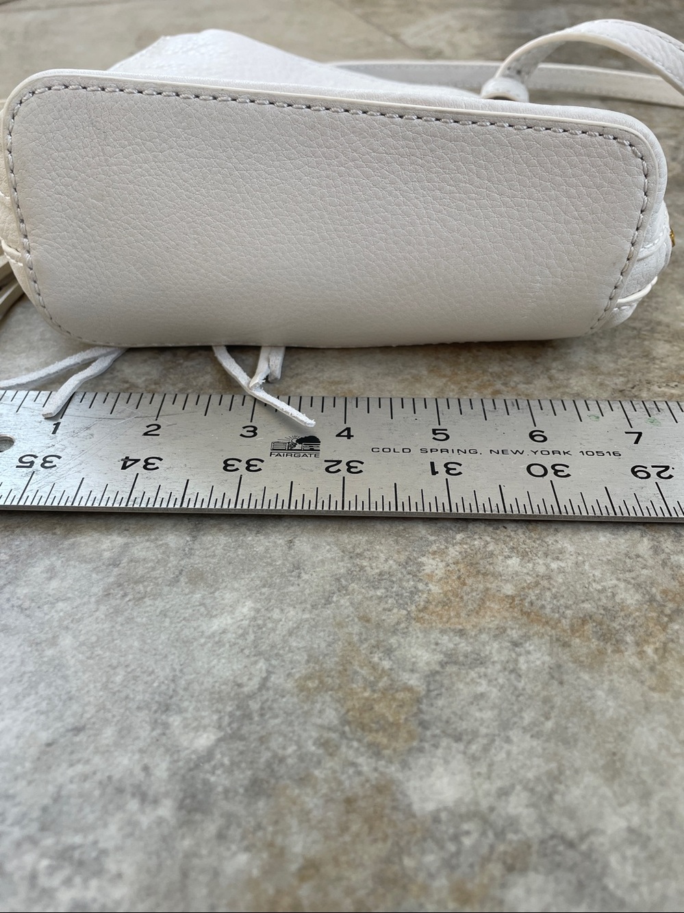 Hobo brand White Leather Crossbody Bag with Fringe Detail - Picture 5 of 7